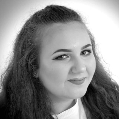 Youtuber with all the tips and tricks of being a teenage and how to survive them awkward moments