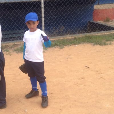 FLOSCHUTH's profile picture. 