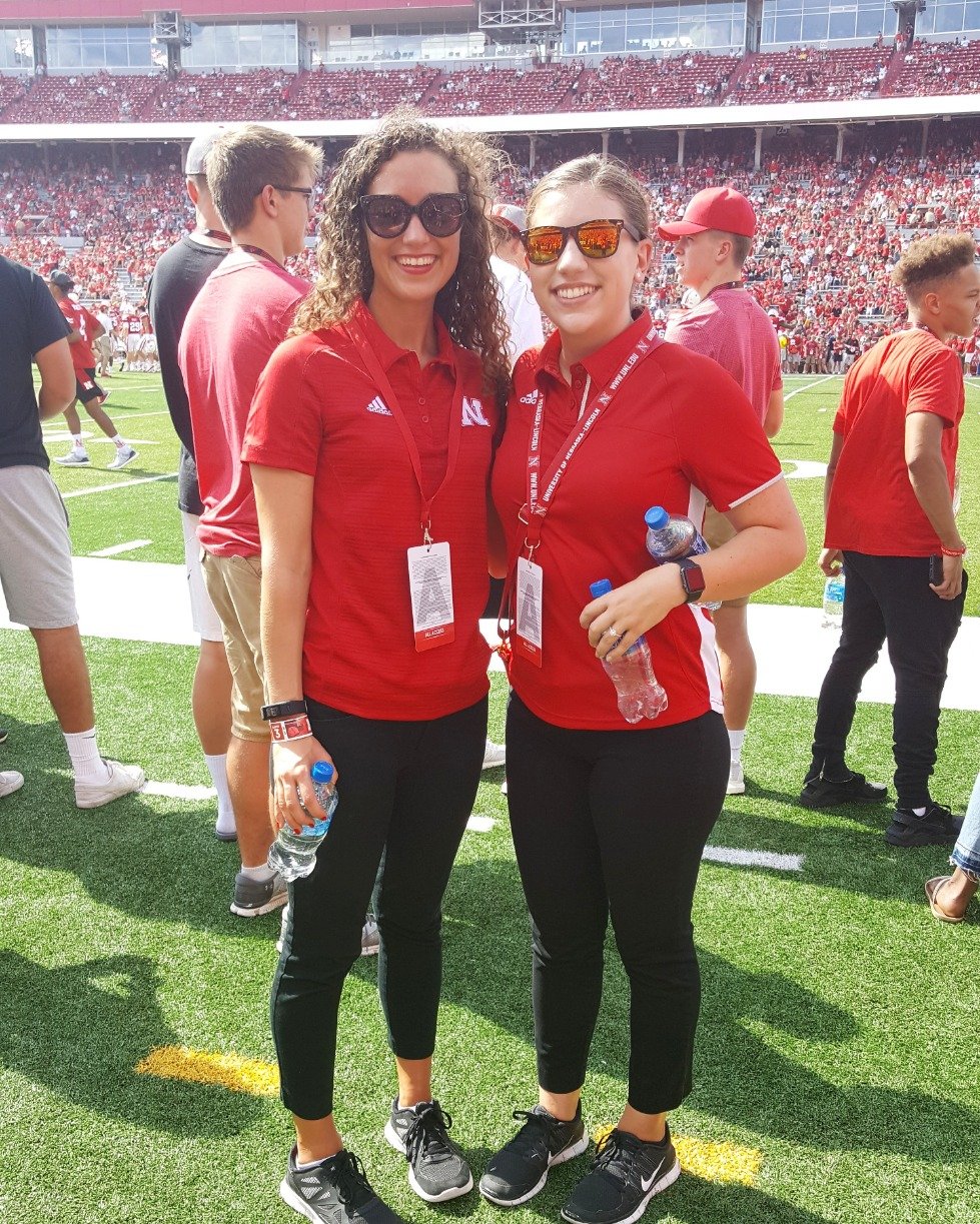 Recruiter 🙋🏻‍♀️
Coach's Wife 🏀
Girl Mom 🎀
Iowa Girl in a Husker World 🌽🎈