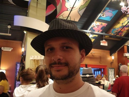 Rafael Tavares Profile