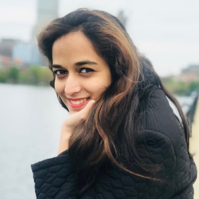 Engineer with an enthusiasm in Data Ecosystem, innovative technologies and a big fan of inspiring people in tech.