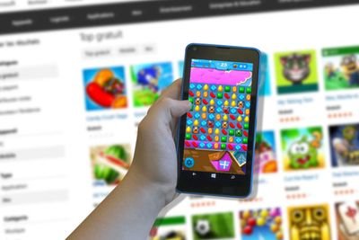 TestApps12's profile picture. Installez l'application, entrez le code DX498A et envoyez moi un screen une fois que c'est fait, un tirage sera effectué aux 500 followers pour gagner 10€ Amzn