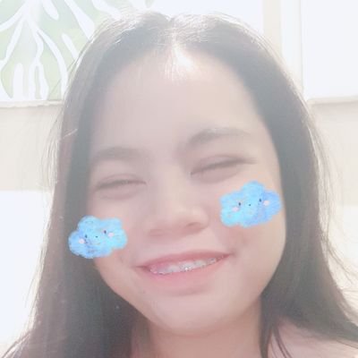 innabananaaa's profile picture. Left Shoe Destroyer | I love pizza and coffee but not at the same time.