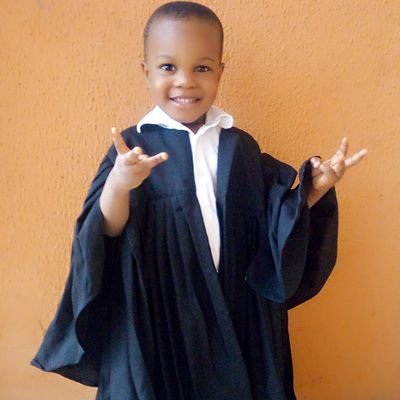 xaluzzy's profile picture. 