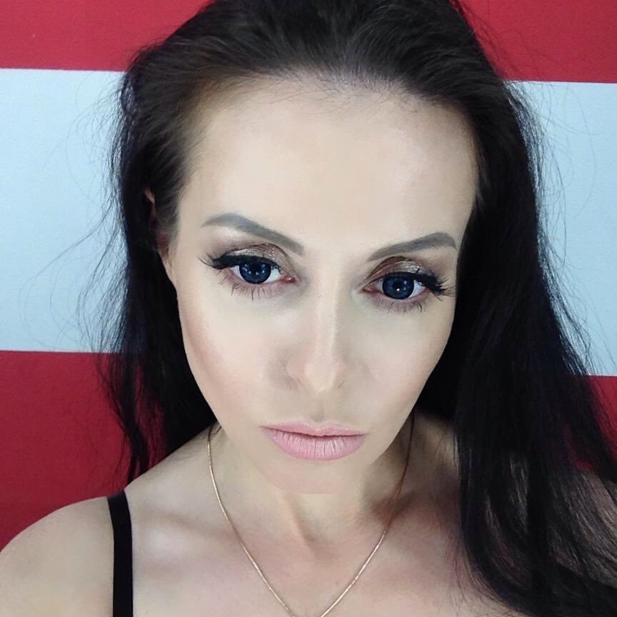 HimmelOlesya's profile picture. 