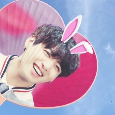 VWXV3PYSE9vIOAG's profile picture. 