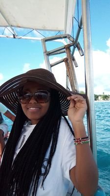 Shiks26879896's profile picture. Je ne suis pas jolie, je suis pire. 😏