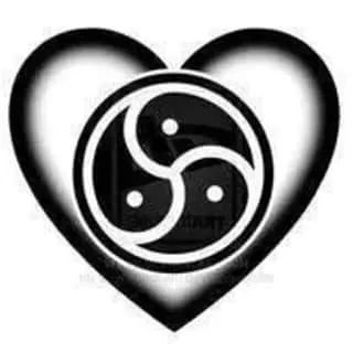 mk_ckfd's profile picture. Gros niqueur au sang chaud . Oops. Chroniqueur dans un talk show. 
Vrai FILS DE PUB . Je préfère largement les écrits aux photos /videos