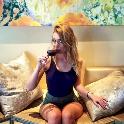 From wine science and history, to wine tasting and pairing. Share your passion with me. Become your own connoisseur.