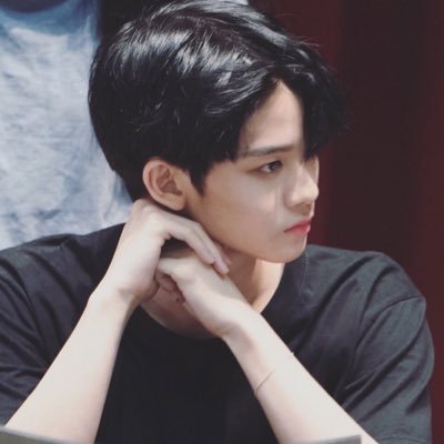 baejinhf's profile picture. 