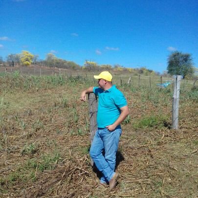 Gerente Banco Exterior - Productor Agropecuario. Pasion por mi Familia, por mi Trabajo y por mi Pais... Del Tamano del Compromiso!!!