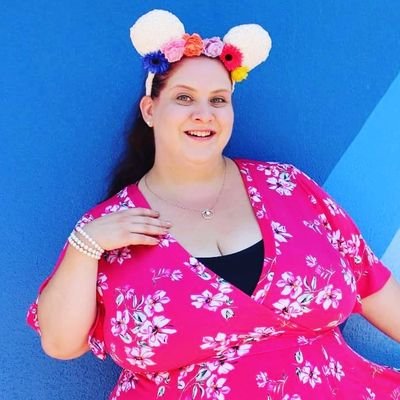 Disney Enthusiast, Youtuber, Social Media Queen, Singer, Comedienne & Plus Size Lady!