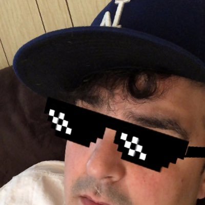 JoeyPBasically's profile picture. dogs, guitars, dodgers, YR