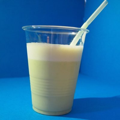 県立大3年の9名により創設。枝豆×豆乳を投入した新感覚スムージー「ソイグリーン」を開発中。 仙台ずんだシェイクを超える不思議な味!? 8/4,5(土,日)由利本荘市カダーレに限定出店します!