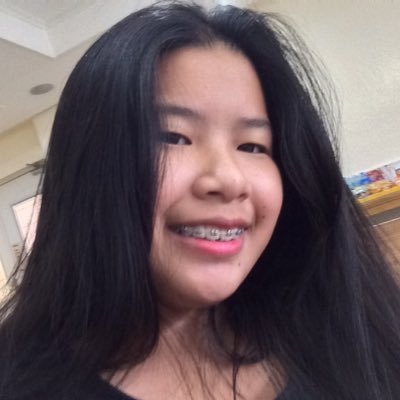 llejanie's profile picture. 