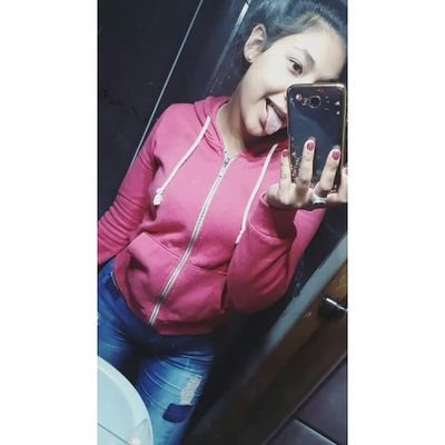 F18Melany's profile picture. 