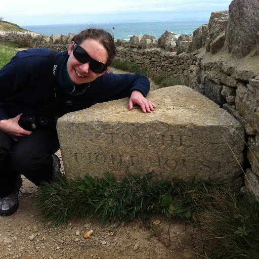 Former Senior Lecturer in English - now independent researcher. Literature & science, modernism, periodicals. Wildlife, walking, the great outdoors. She/her.