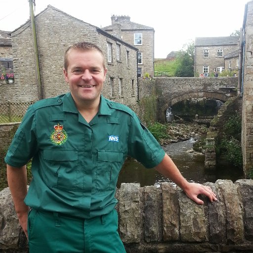 Senior #Paramedic for @NWAmbulance #NHS #Team999 #Trimassessor #Loggist #officaltweeter Proud owner of a pulse #nwas