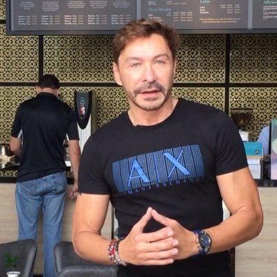 Diego Hernández Arquitectos SAS nace bajo el concepto de propuestas de gran factura arquitectónica siguiendo tendencias contemporáneas e innovadoras