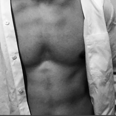 Gaydickbiggg's profile picture. 即將邁入3字頭 低調宅 不露臉 朝九晚五的工程師 愛健身 口爆 游泳 私帳@dickman16x5