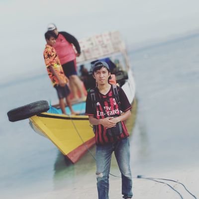 saaisy_'s profile picture. #mbojo #majalabodahu #ForzaMilan | mencoba bersin tanpa menutup mata -_-