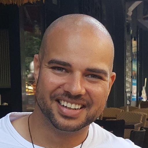 Crypto Trader - Streamer - Teacher & Coach | Live almost every day! | What I'm building: https://t.co/pqXFnB1Ajx