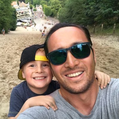 leoncodes's profile picture.  . vegan . dev Mastodon: @leon@ecocentraal.social