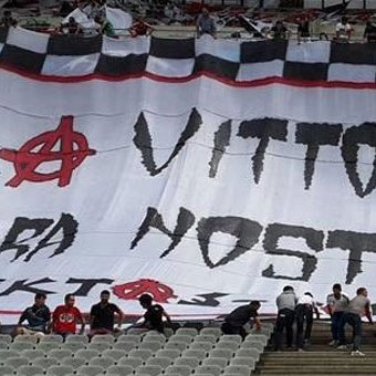 sugecirmezsaat's profile picture. Beşiktaş