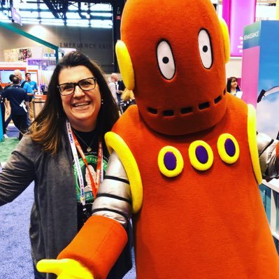 Student Learning Coach in the Chicago suburbs, certified BrainPOP Educator, mom to 2 busy girlies, passionate about learning, technology, and Disney.