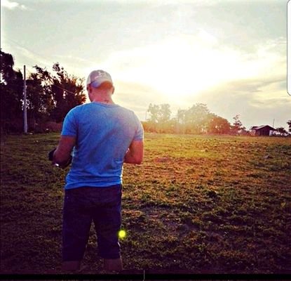 Ju4npij's profile picture. No me juzgues si no me conoces.