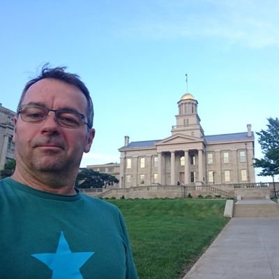 British, born in Canada.
Working in Neuroscience research. This is my work-related account.