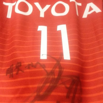 グランパストークをyoutubeで配信中。ここではサッカーに関する事だけを呟いていきたいと思います。目標はグランパストークを通じてグランパスを世界1のチームにする事です。noteはこちらhttps://t.co/AYTayi6KrQ