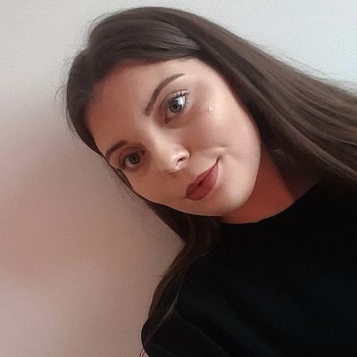 CourtneyKaty's profile picture. Ellen Degeneres stands up for every gender 🌈 and for that she is a skinny queen 💖