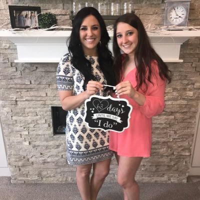 kaylaarott's profile picture. 