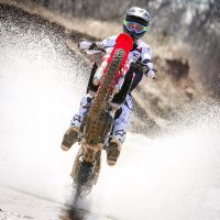 Brett Cue (@bq365) 's Twitter Profile