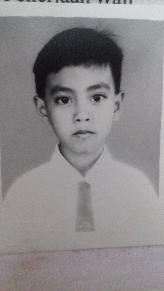 hataalahudin's profile picture. Bila bukan dengan canda aku menghiburmu, dengan trik jitu mana lagi dapat ku buat kau tertawa. |part of @Standupindo_Crb