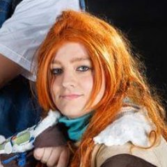 Gameplay & Engine Programmer in Video games - Sometimes artist and cosplayer - Usually tweet in French - She/Her 🏳️⚧️