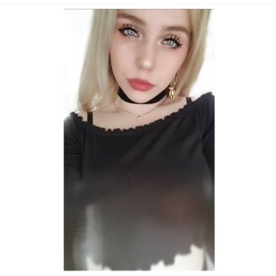 ahutrker's profile picture. Ahu Türker 19 years old