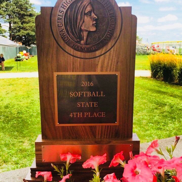 Remembering a 12th ranked 2016 Boone State Qualifier Team. A Season to Never Forget. 27-11 record. 4th place 4A State 🏆🥎🇺🇸