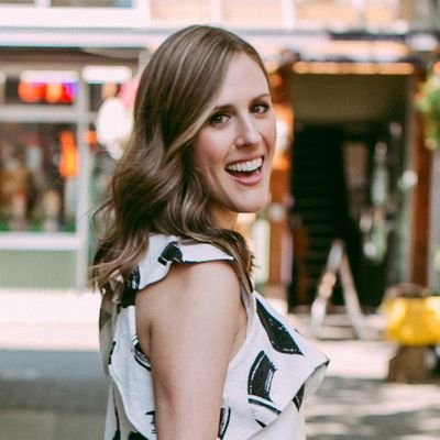 APlentifulLife's profile picture. A blog to help you live your best life on a budget, with money saving tips, easy and affordable recipes, DIY's frugal fashion and more!