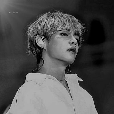 cumbrescarlata's profile picture. 鳥—En las noches, suelo olvidarlo, ya no se a dónde voy.❞