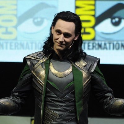 VillainousTone's profile picture. 😈 #ReadMyLikes