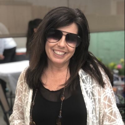 stephhecht's profile picture. 