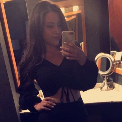 LillianRocky's profile picture. 