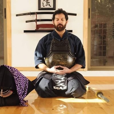 DiazKendo's profile picture. Director de la escuela de Budo Santiago Budokan, Presidente Federacion Chilena de Kendo.  チリ剣道連盟会長とサンティアゴ武道館武道学校ディレクター剣道練士六段居合道六段、国際武道大学武道スペシャルコース卒業生。