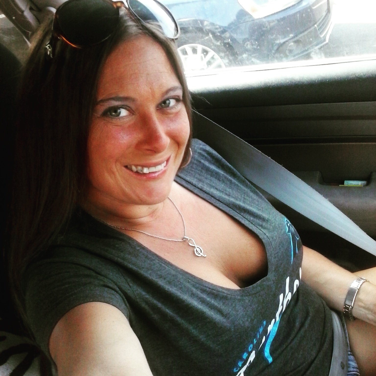 sunshynenwhsky's profile picture. 