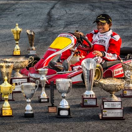 Wanna be F1 World Champion! Multiple time National Karting Champion. Karting coach and living the dream life!