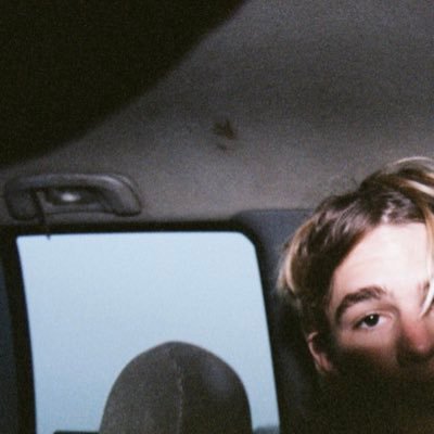 « J'ai pour philosophie que s'inquiéter c'est souffrir deux fois. » | @Louis_Tomlinson. | My lovely Isa. | Ask me why I smile, I’ll tell you about Shei.