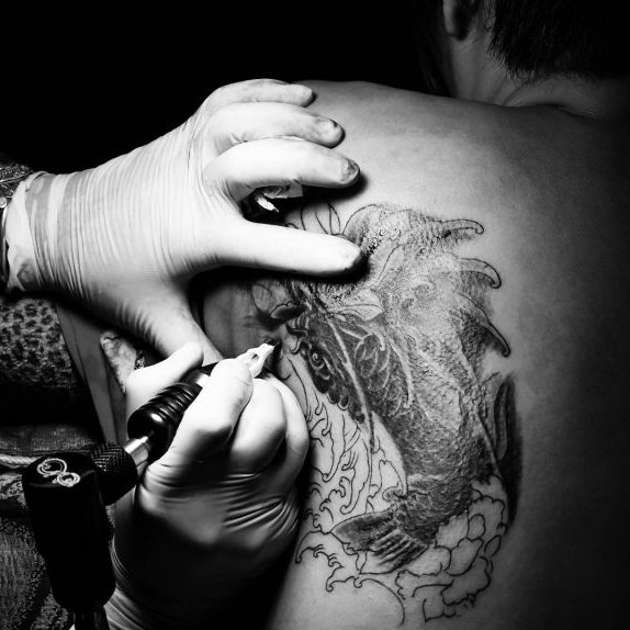 Todo lo relacionado con el tatuaje, tendencias, noticias, cuidados, técnicas, guías, recomendaciones, estilos, modas, etc.