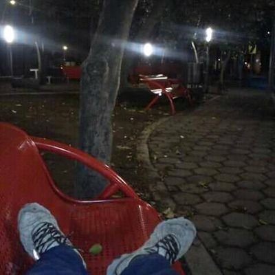 Mexicano,hombre de familia; en los cuarentas, con gusto por el rock canalla y arrabalero. Futbolero con un romance con la cerveza. #RedAmlo #PROAMLO